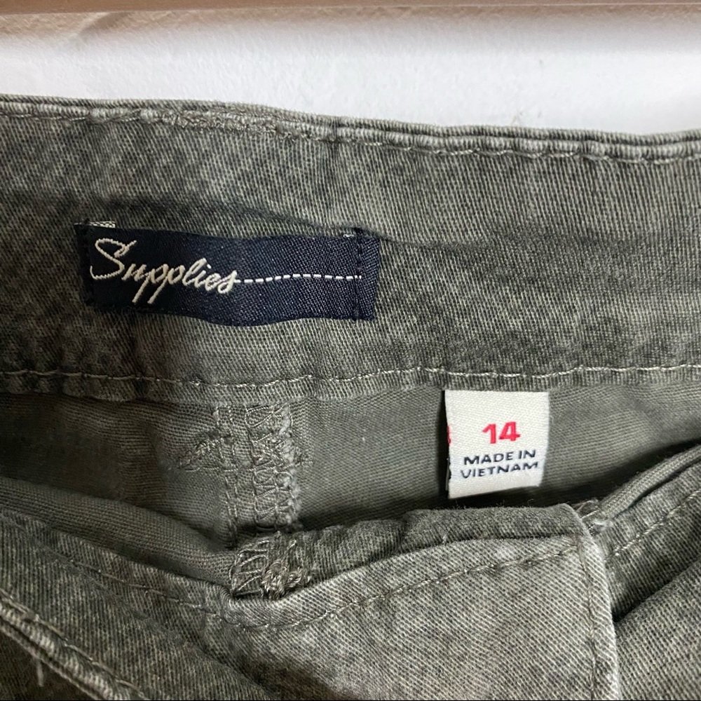 Supplies Camo Shorts - Picture 2 of 3